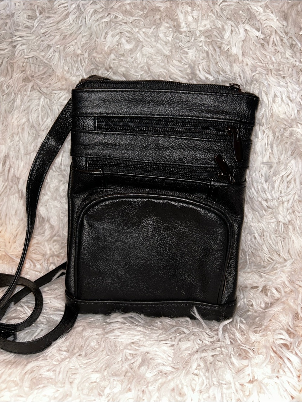 Leather Crossbody Organizer Bag - Black